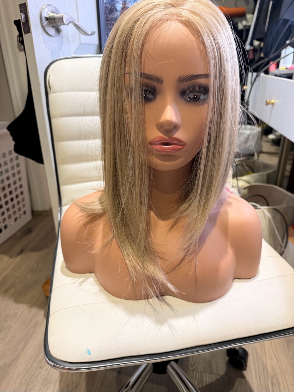 Natural Straight Blonde Women's Wig - Classic Shoulder Length - Picture 10 of 16